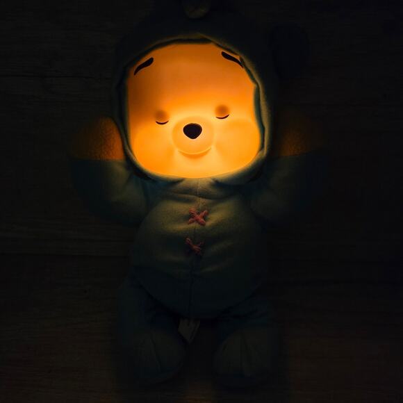 Fisher Price Dream Glow Baby Pooh: Lights & Music (2003) - Picture 6 of 8